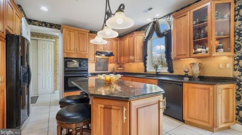 2706 Dillon Dr, Jamison PA 18929-1259 exterior