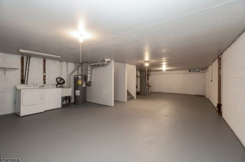 22 Irongate, Metuchen NJ 08840-2100 exterior