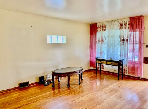 4828 Drummond Pl, Chicago IL 60639-1602 exterior