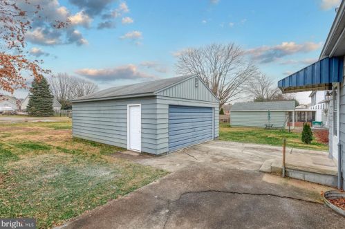 509 Diller Rd, Hanover PA 17331-4806 exterior