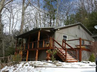2179 Laurel Fork Rd, Vilas NC  28692-9182 exterior