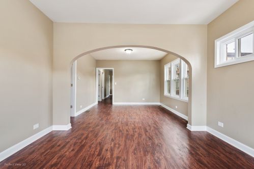 47 21 Ave, Broadview IL 60153-1236 exterior