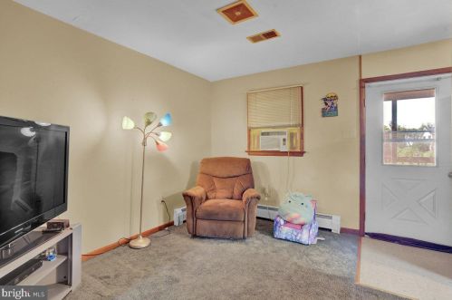 1013 Glasgow St, Pottstown PA 19464-6218 exterior