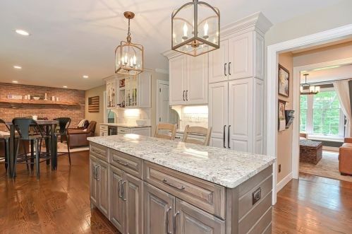 5 Maple Ln, Sutton MA 01590-1810 exterior