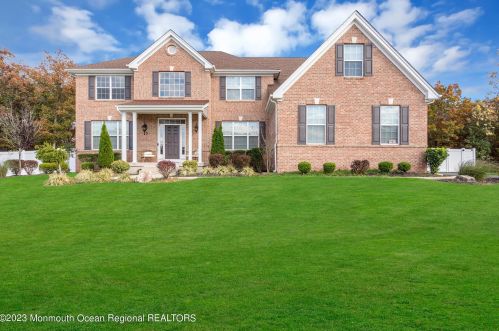 17 Bellagio Rd, Jackson Twp, NJ 08527-3087