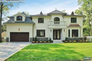 65 Belmar St, Demarest, NJ 07627-1520