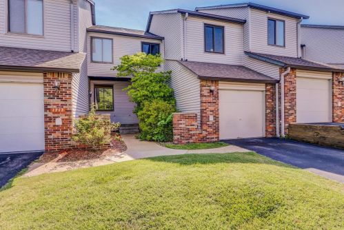 1708 Pineberry Ct, Saint Louis, MO 63146-4254