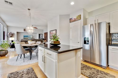 2042 Carla Vis Dr, Chandler AZ 85225-5269 exterior