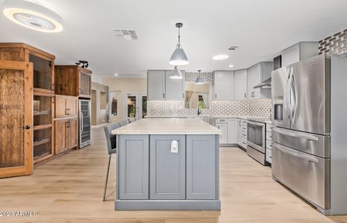 16402 40 Pl, Phoenix AZ 85050-8973 exterior