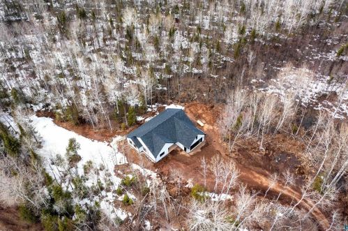 2465 Lismore Rd, Duluth MN 55803-8709 exterior