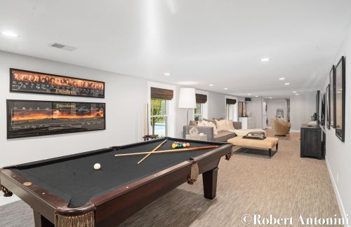 2420 Gln Echo Dr, Grand Rapids MI 49546-5524 exterior