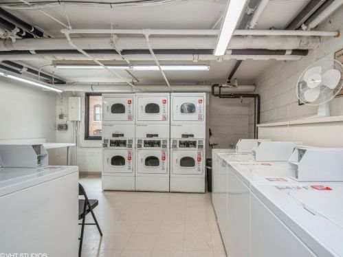 6300 Sheridan Rd, Chicago IL  60660-1750 exterior