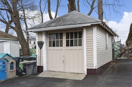 48 Trowbridge Circuit, Worcester MA 01603-2223 exterior