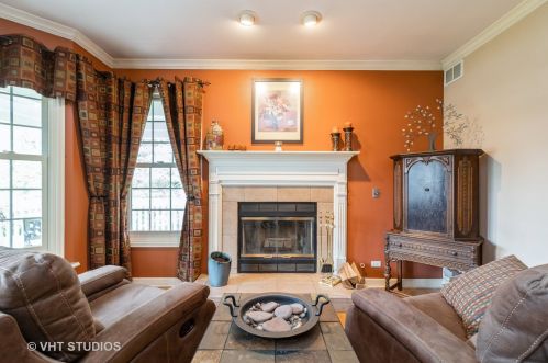 864 Hickman Ln, Bull Valley IL 60098-3027 exterior