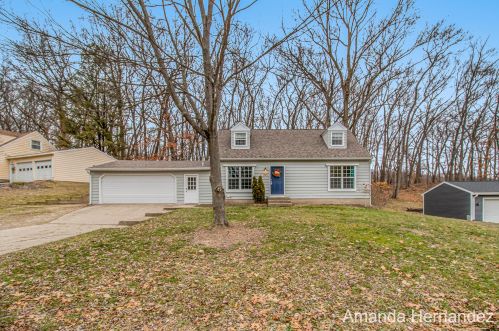 10831 Sconcewood Dr, Lowell, MI 49331-9430