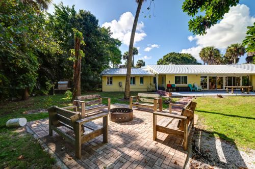 1103 8 St, Fort Pierce FL 34950-4123 exterior