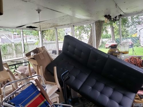 1290 Beaumont Ave, Teaneck NJ 07666-4901 exterior