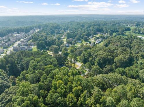 3845 Laurel Fls Dr, Lithonia GA 30039-6586 exterior