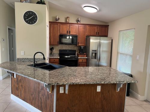 3057 Wake Rd, Fort Pierce FL  34984-6532 exterior