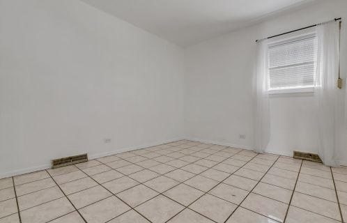 2118 9 Ave, Broadview IL 60153-1523 exterior