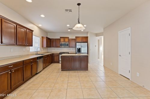 27610 17th Ln, Phoenix AZ  85085-5315 exterior