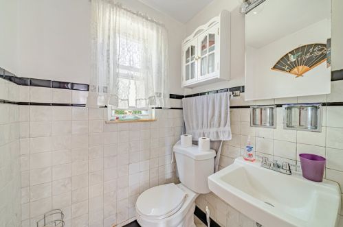 127 Richland Dr, Pittsburgh PA 15235-4413 exterior