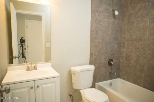 3086 Placita De Ln Roseta, Tucson AZ 85746-8368 exterior