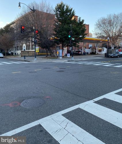 1750 S St, Washington DC  20020-4716 exterior