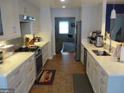 7430 Hallcrest Dr, Mc Lean VA  22102-2929 exterior