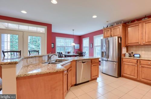 31 Lewiston Cir, Lancaster PA 17601-4883 exterior