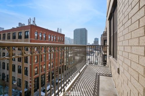 520 Halsted St, Chicago IL  60642-7369 exterior