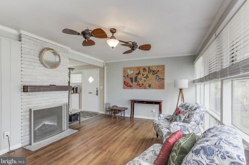 13203 Midway Ave, Rockville MD 20851-1812 exterior