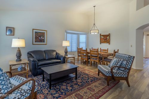 240 Carolwood Dr, Tucson AZ  85737-6647 exterior