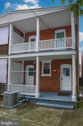 22 Caroline St, Lancaster PA  17603-5104 exterior