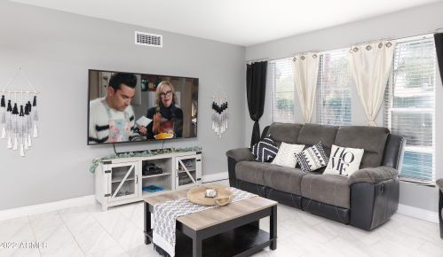 3633 Bloomfield Rd, Phoenix AZ  85032-7363 exterior