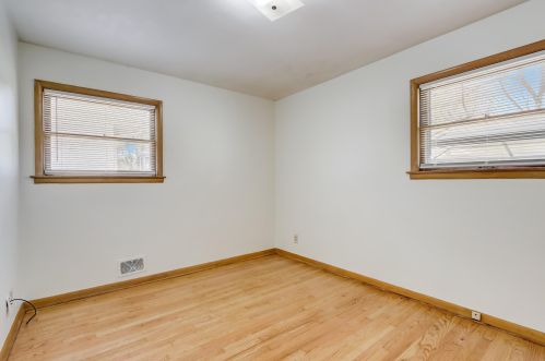 1033 88, Milwaukee WI 53214-2928 exterior