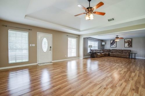 746 Elsberry Ave, Dallas, TX 75217-5122