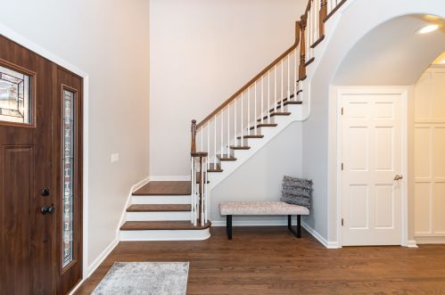 254 3rd St, Elmhurst IL  60126-2460 exterior