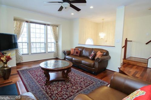 7777 Blueberry Hill Ln, Ellicott MD  21043-7911 exterior