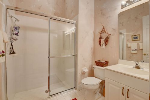 7145 Southport Dr, Boynton Beach FL 33472-2979 exterior