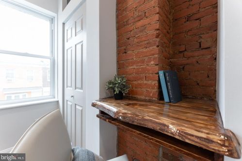 1906 Lawrence St, Philadelphia PA 19140-2406 exterior