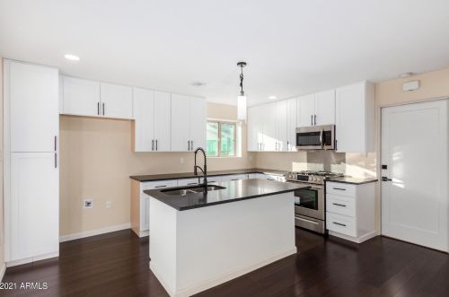 1427 El Camino Dr, Phoenix AZ 85051-4626 exterior