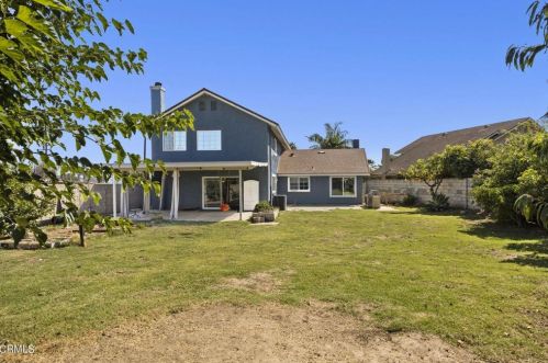 1950 Sutter Pl, Oxnard CA  93033-5633 exterior