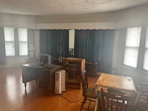 12136 Princeton Ave, Chicago, IL 60628-6516