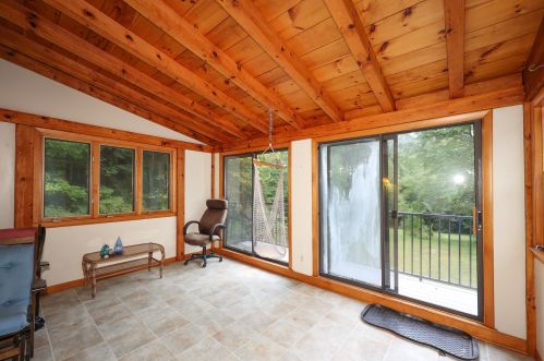 494 Mtn Rd, Concord NH 03301-6902 exterior