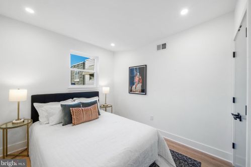 2008 16 St, Philadelphia PA 19121-2339 exterior