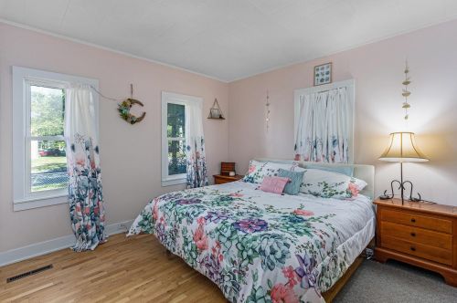 602 Main St, Three Rivers MI  49093-1632 exterior