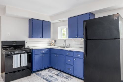 611 Kendall St, Pittsburgh PA  15201-2412 exterior