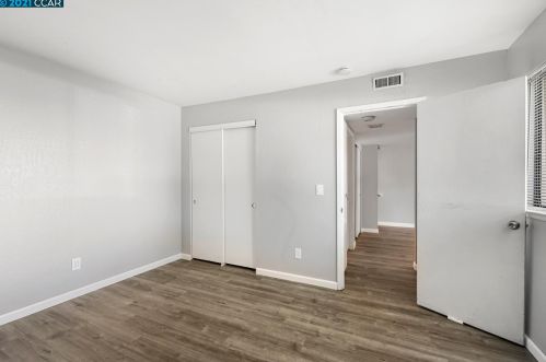 359 Scottsdale Rd, Concord CA 94523-5113 exterior