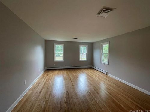 169 Dartmouth Rd, Manchester CT 06040-6616 exterior